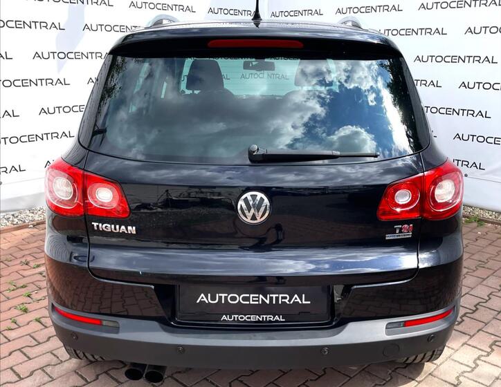 Volkswagen Tiguan 5