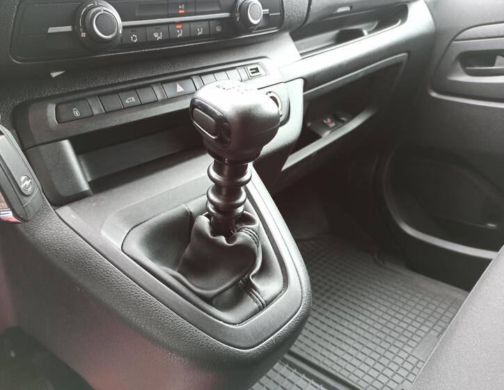 Opel Vivaro 11