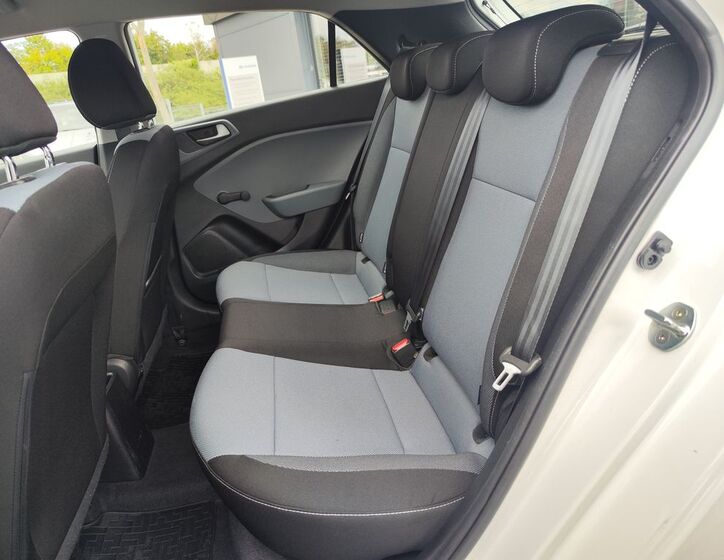 Hyundai i20 11
