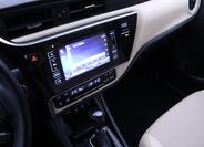 Toyota Corolla 19