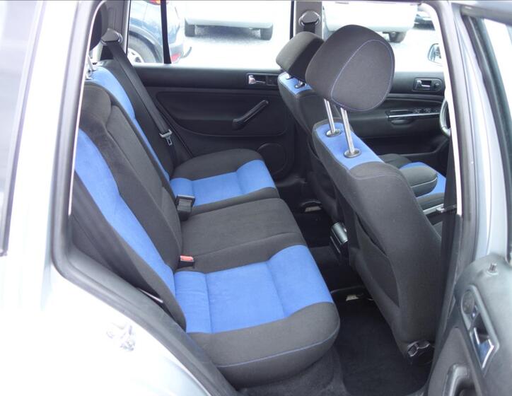 Volkswagen Golf 13