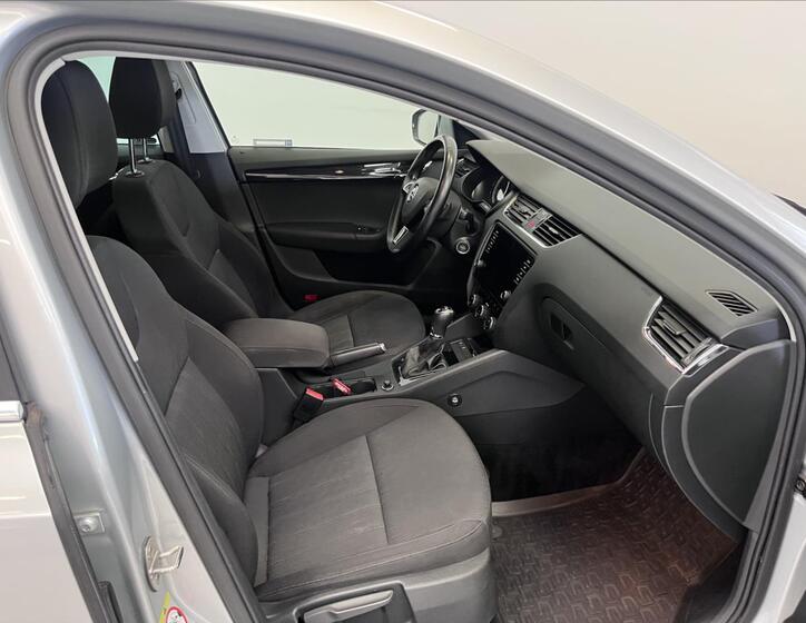 Škoda Octavia 14