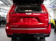 Cadillac Escalade 5