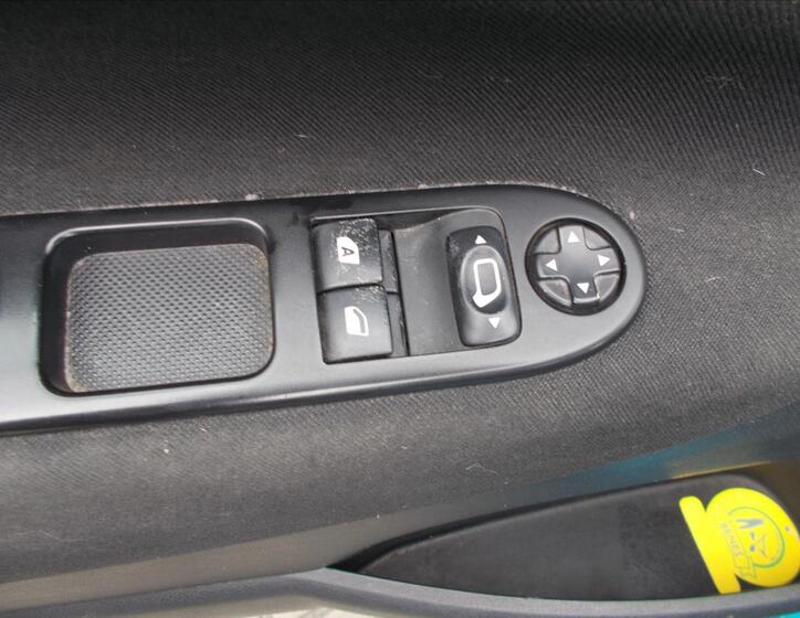 Peugeot 207 28