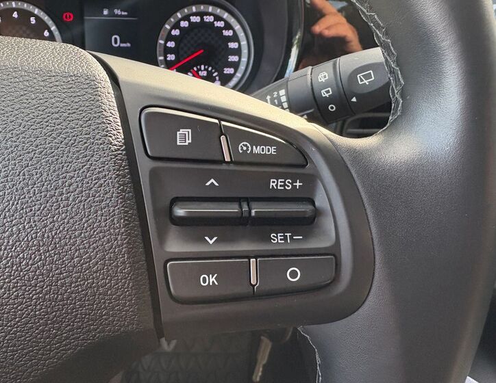 Hyundai i10 24