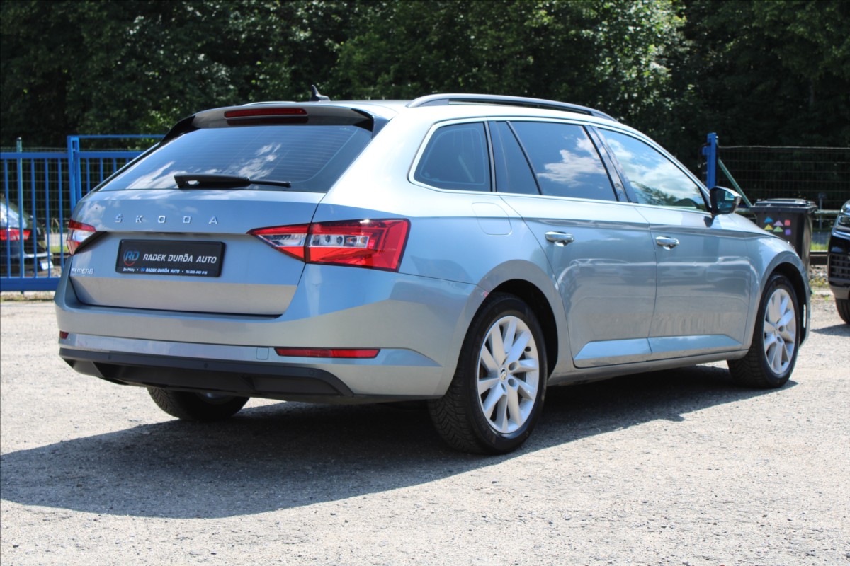 Škoda Superb
