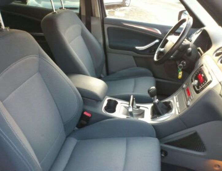 Ford S-MAX 14