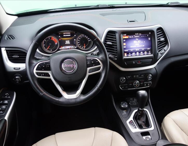 Jeep Cherokee 16