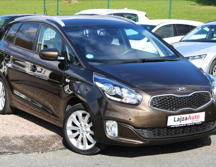 KIA Carens 35