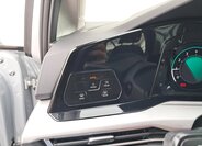 Volkswagen Golf 16