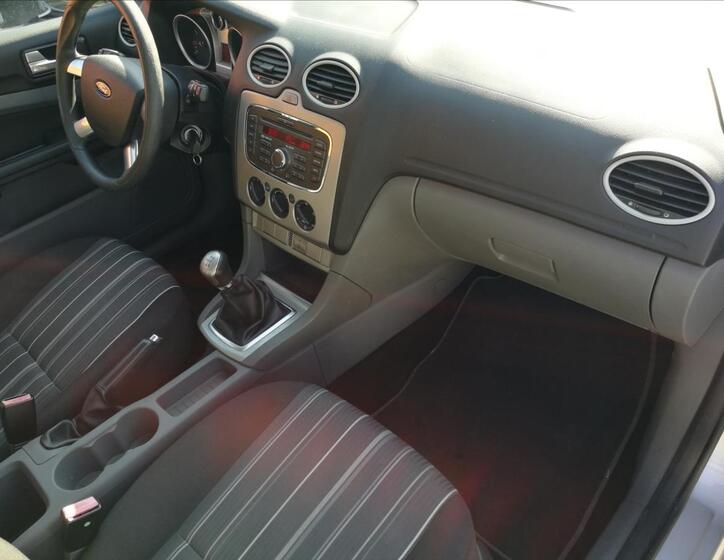 Ford Focus 9