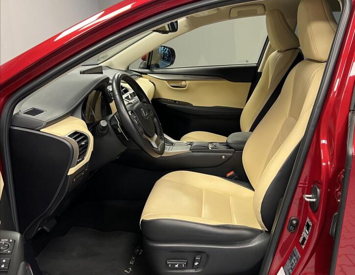 Lexus NX 300h 6