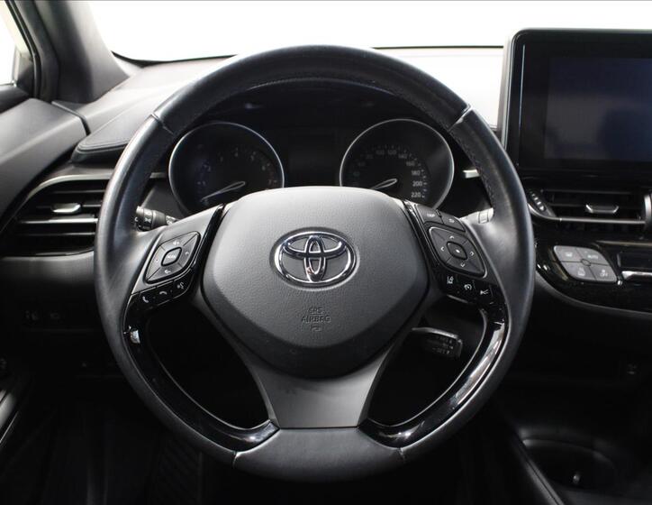Toyota C-HR 17
