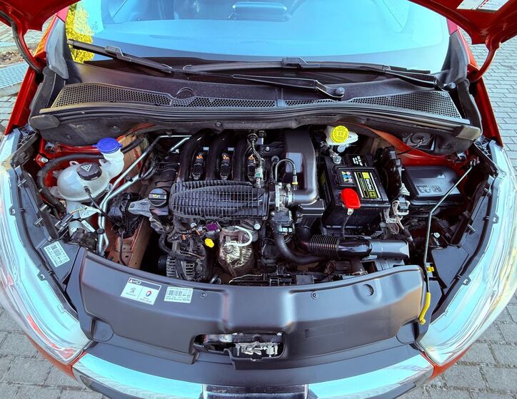 Peugeot 208 19