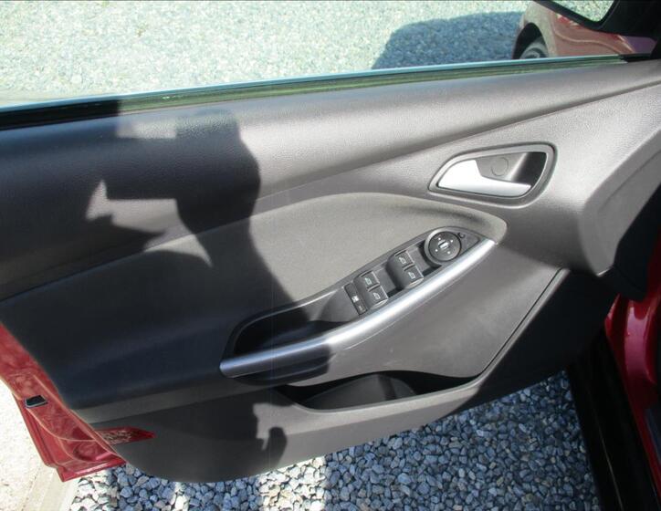 Ford Focus 18