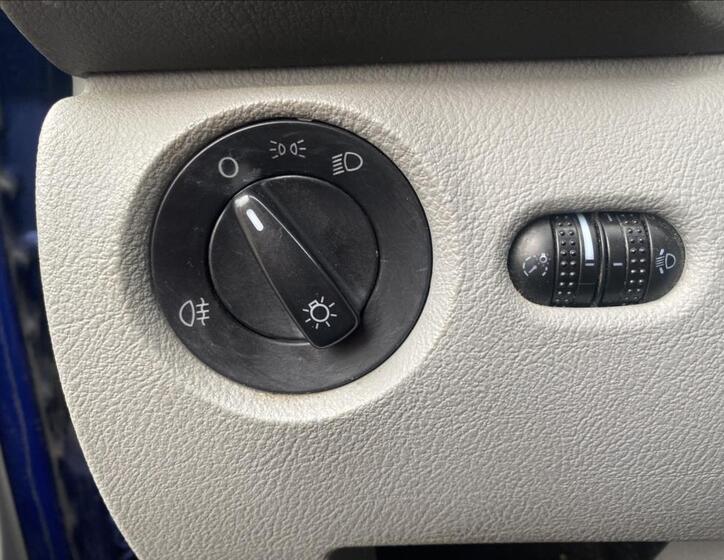 Volkswagen Passat 25