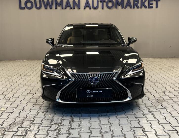 Lexus ES 300h 4