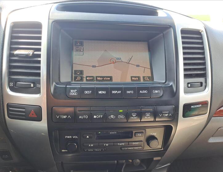 Toyota Land Cruiser 13