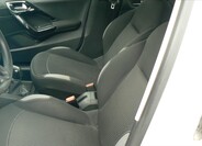 Peugeot 208 10