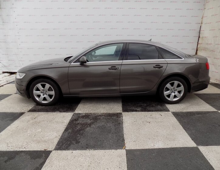 Audi A6 2
