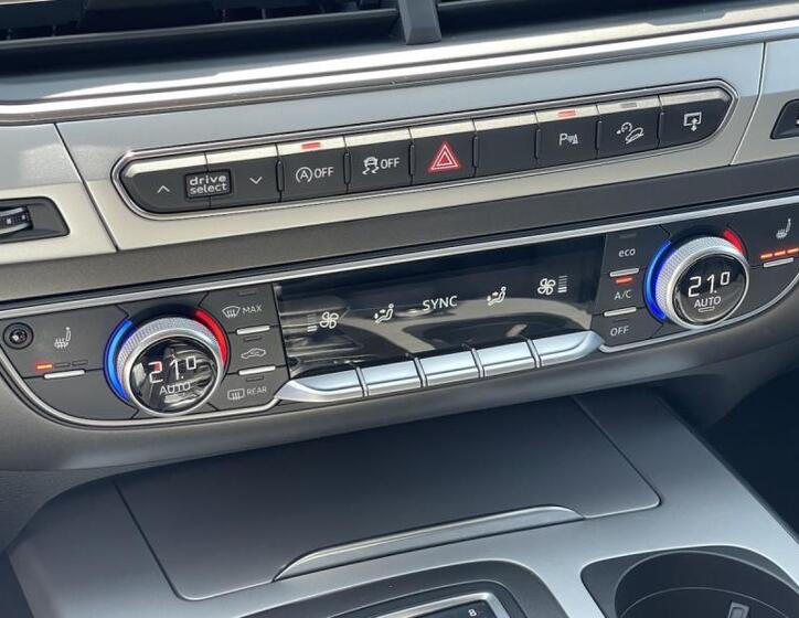 Audi Q7 24