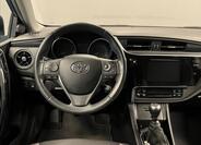 Toyota Auris 5