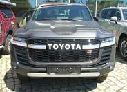Toyota Land Cruiser 2
