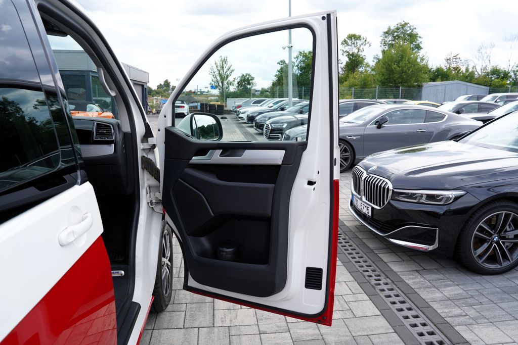 Volkswagen Caravelle