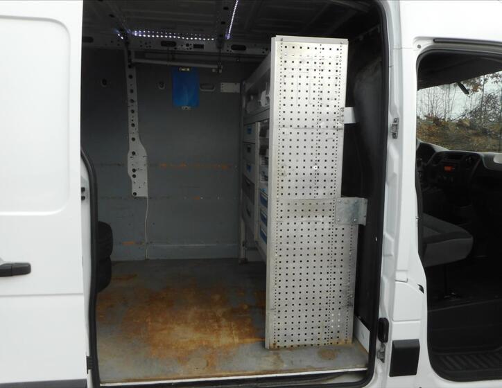 Opel Movano 17