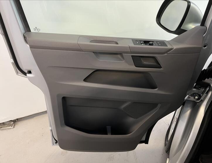 Volkswagen Caravelle 26