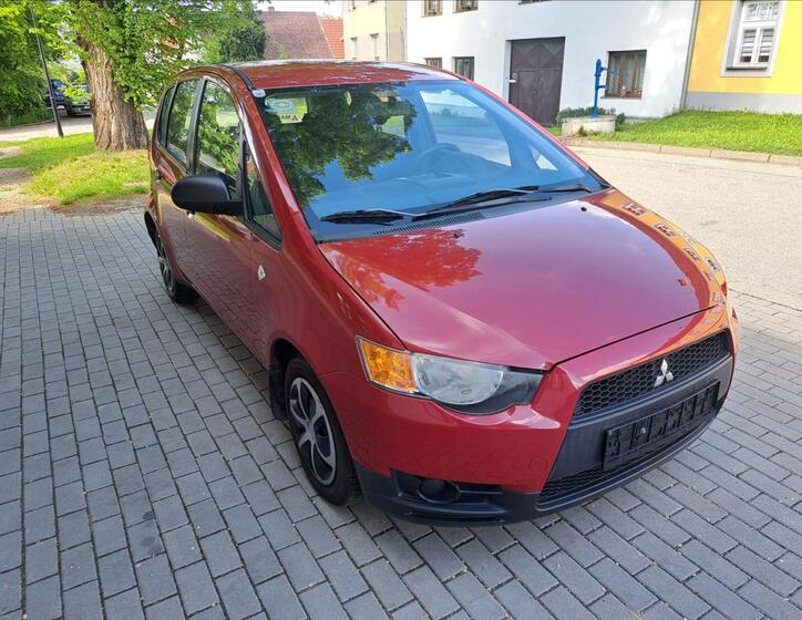 Mitsubishi Colt 1