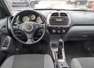 Toyota RAV4 9