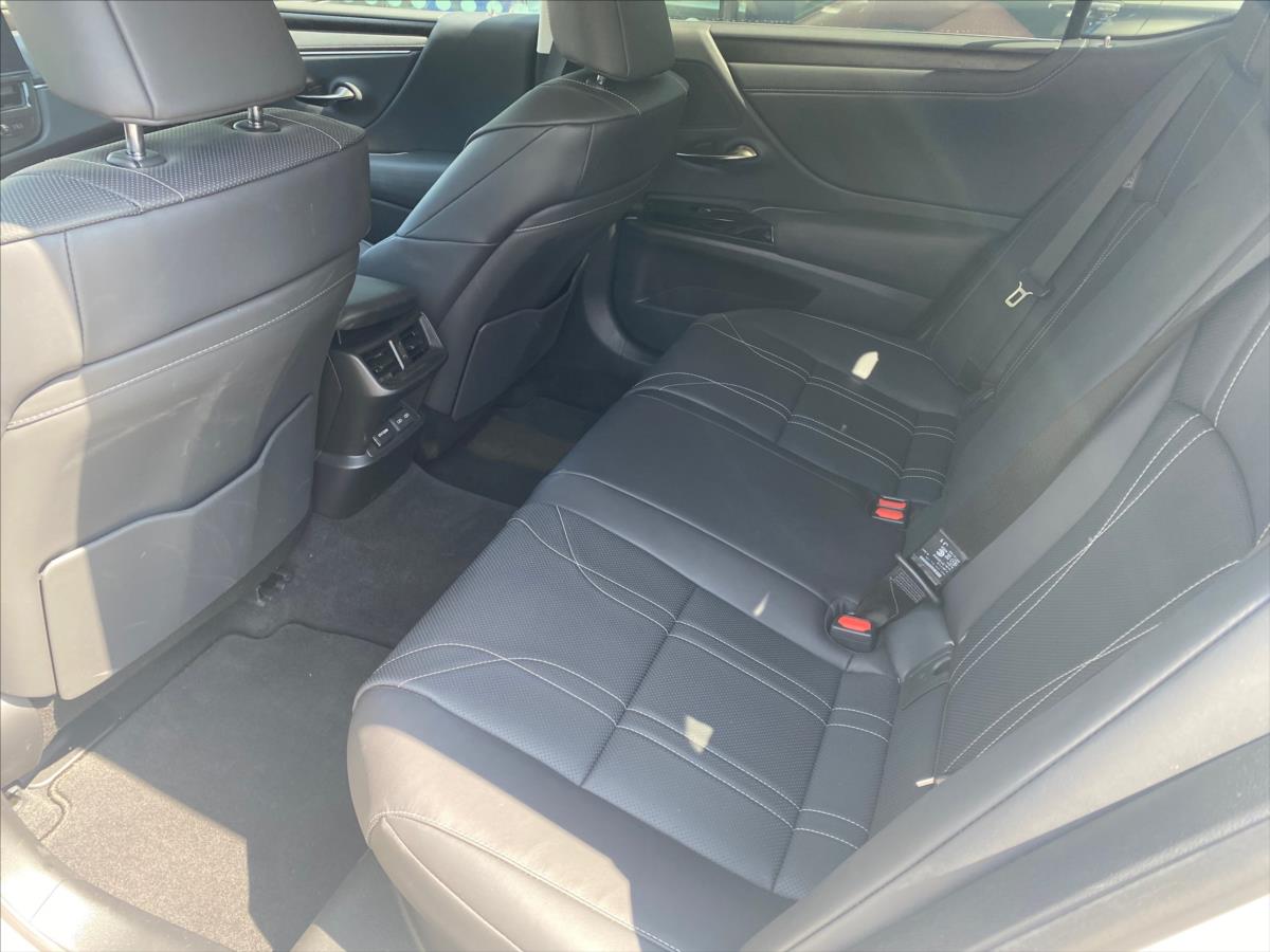 Lexus ES 300h