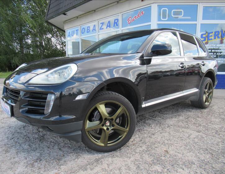 Porsche Cayenne 1