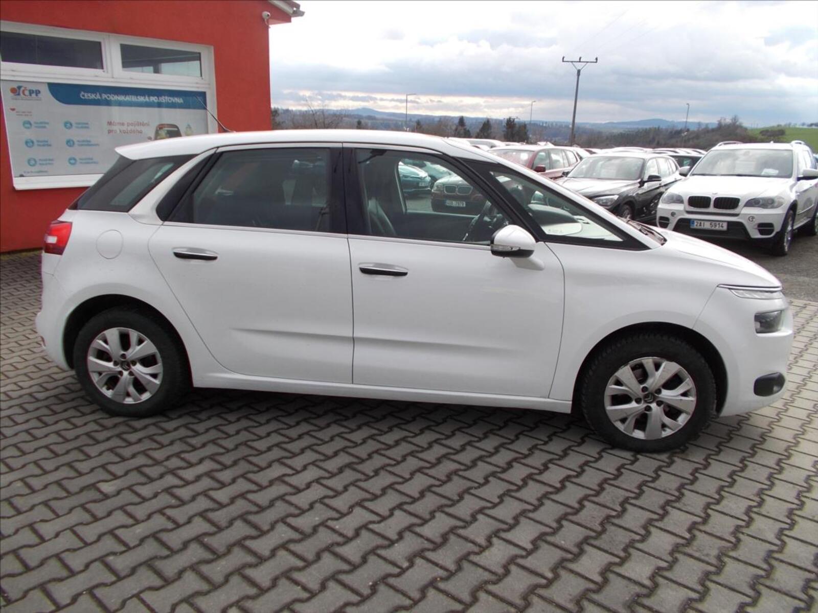 Citroën C4 Picasso 8
