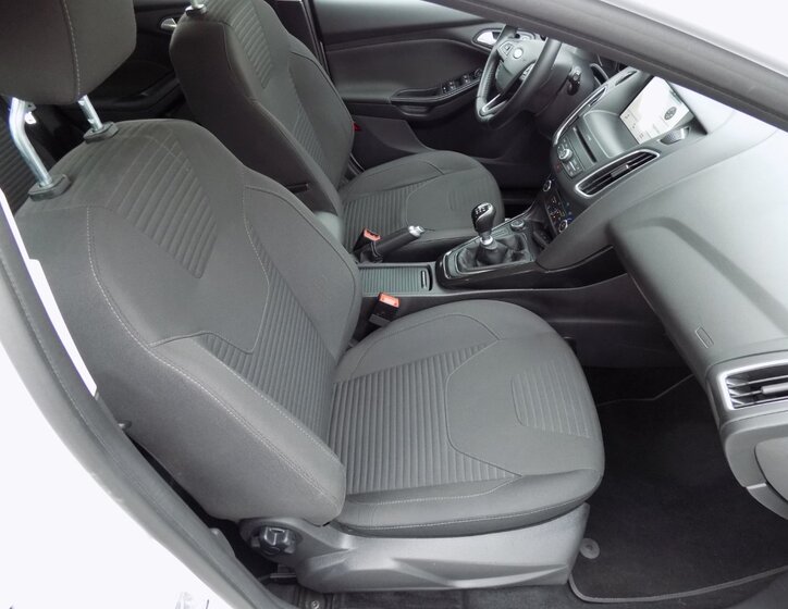 Ford Focus 14