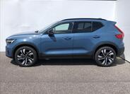 Volvo XC40 3