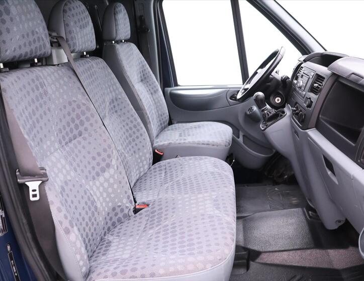 Ford Transit 12