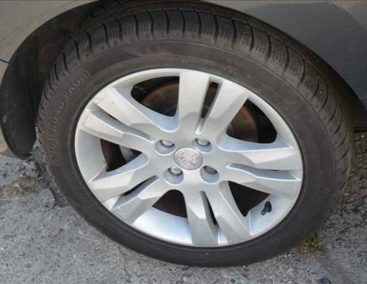 Peugeot 5008 12