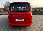 Ford Tourneo Courier 5
