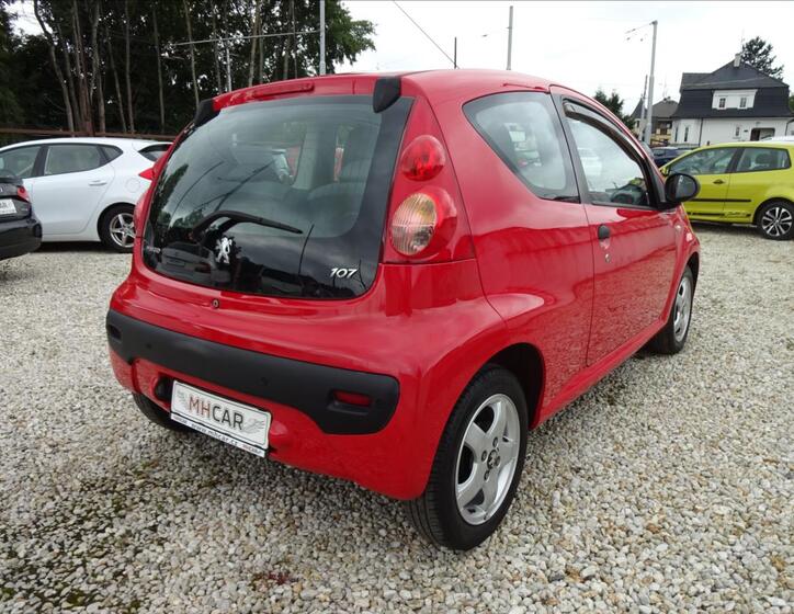 Peugeot 107 7