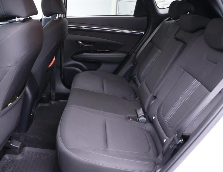Hyundai Tucson 13
