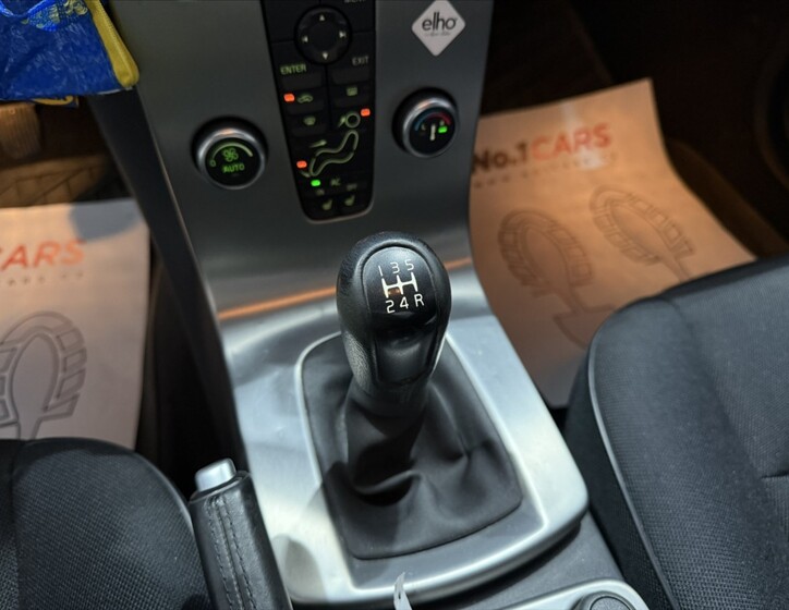 Volvo V50 12
