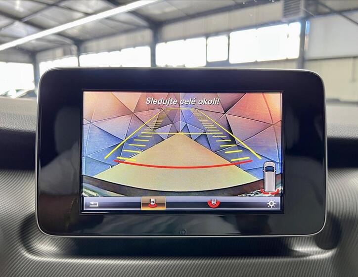 Mercedes-Benz Třídy V 13