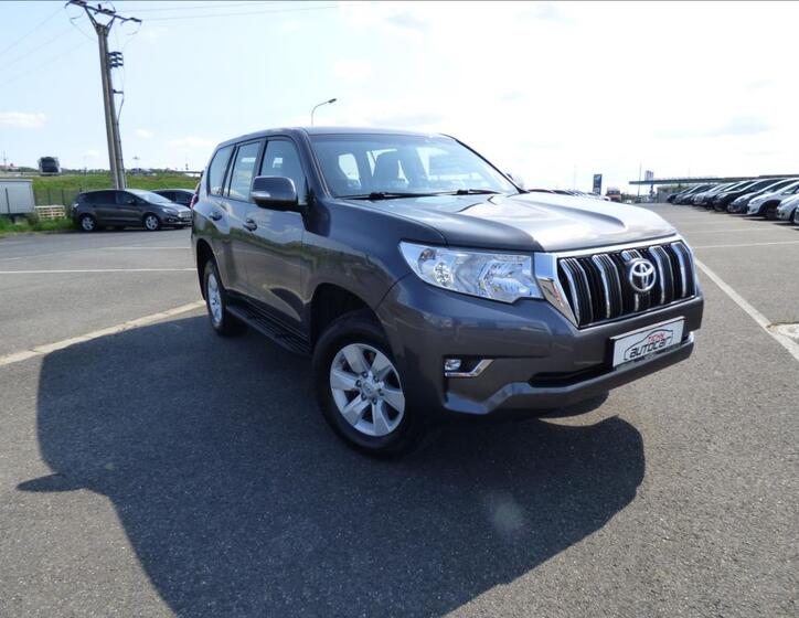 Toyota Land Cruiser 1