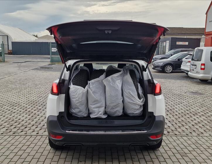 Peugeot 5008 38