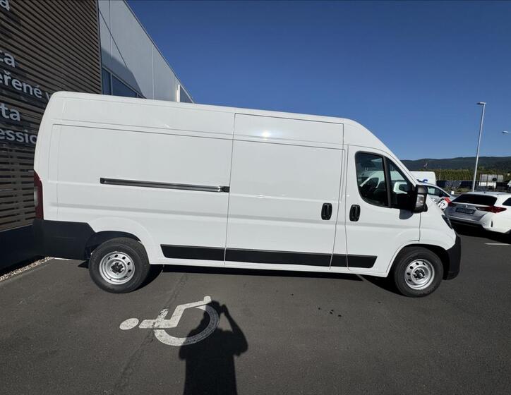 Toyota Proace Max 13