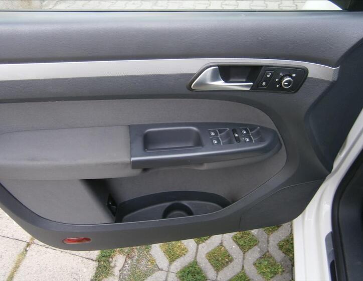 Volkswagen Touran 14