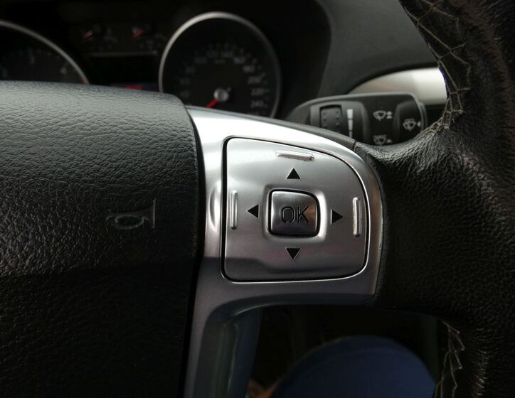 Ford Galaxy 33