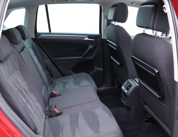 Volkswagen Tiguan 16